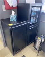 Customer reception cabinet with mini fridge
