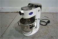 Globe Commercial Food Mixer w/Attachments