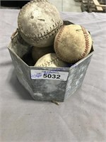 Assorted baseballs