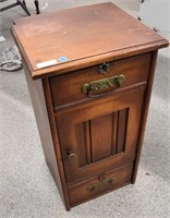 Chest / Nightstand (14" x 13" x 26") |*SR D37