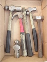 4 HAMMERS, 1 HANDLE AND HEAD