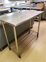 Stainless rolling table