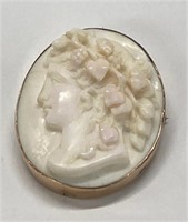 SHELL CARVED CAMEO, SIGNED IN 14KT GOLD FRAME