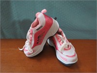 NEVER USED HEATYS GIRLS SIZE 2 - PINK