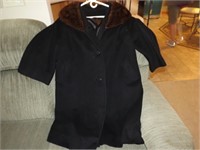 Einiger Black Coat with Fur Collar