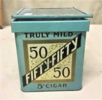 Fifty-Fifty Cigar Box with Glass Lid 6"H