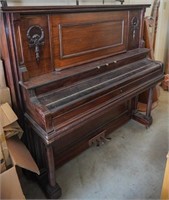 Piano body
