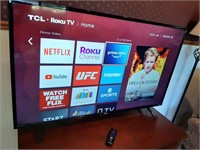 50" TCL SMART ROKU 4K UHD HDR TV WITH REMOTE