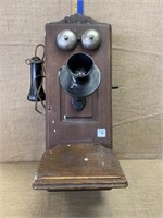 Stomberg-Carlson Oak wall phone