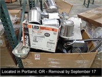 LOT, ASSORTED LIGHT FIXTURES AND/OR COMPONENTS ON