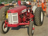 International 350 Wheel Tractor
