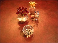 Swarovski Crystal 2 Flowers & Pineapple