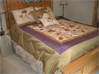 Queen Size Bed W/Footboard 60 Inches Tall