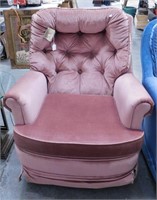 Nice Pink Swiveling Chair