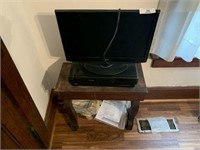 19" Sanyo TV, RCA VHS Player, Remote & Table