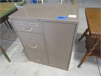 Steel master 2 drawer file 27"x34" tall(no key)