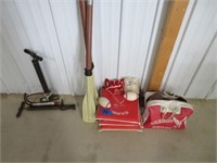 2 antique air pumps, Oregon hawks items