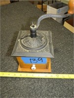 Coffee maker coffer grinder