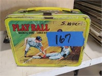 Play ball magnetic game lunch box