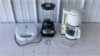 BLENDER, COFFEE MAKER AND WAFFLE IRON