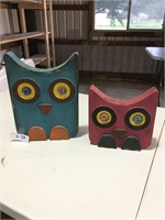 Pair of Wood Owls Decor