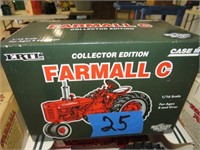 Farmall C Collector edition NIB