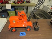Unit Crane & Shovel Corp Crane Toy