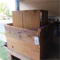 2 wood boxes apprx. 18"Lx12"T
