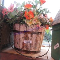 Ivory wooden bucket w/floral