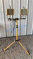 DOUBLE WORK LIGHT ON STAND