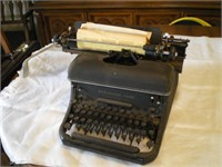 Typewriter, Remington Rand Model Seventeen