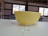 Large Yellow Pyrex Mixing bowl