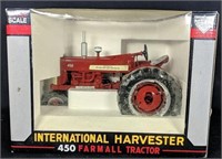 Ertl 1:16 Scale International Harvester 450