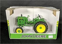 1:16 Scale John Deere L Model Tractor