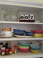 CUPBOARD LOT - PYREX * BOWLS MORE