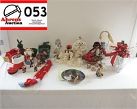 Lot of Christmas Items, Wreaths, Figures