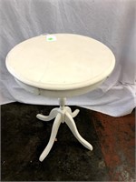 Duncan Fyfe Style of Round Accent Table