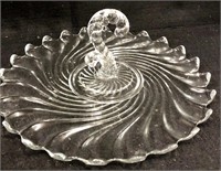 Fancy swirl plate with handle