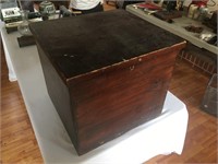 Hinged Square Wood Box w/ Lock - No Key