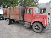 FORD STAKE TRUCK