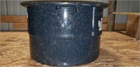 Graniteware Stock Pot Approx 18" Diameter