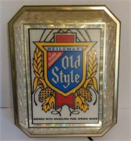 Vintage Old Style light up wall beer