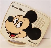 Mickey Mouse Portable Phonograph *has broken