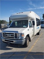 804 2013 Ford Cutaway Van E450 Super DT Bus