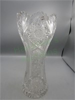 Incredible vintage cut crystal vase!