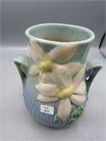 Vintage Roseville Clematis pottery vase!