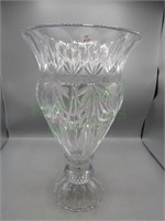 Large vintage cut crystal vase!