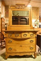 Lot #2911 - Antique Victorian oak dresser w/