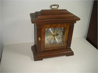 Battery Operated Mantle Clock  14x16x7 Inches