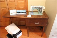 New Home Sewing Machine with Cabinet